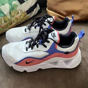 Nike sneakers. Worn 2x. Comfy.